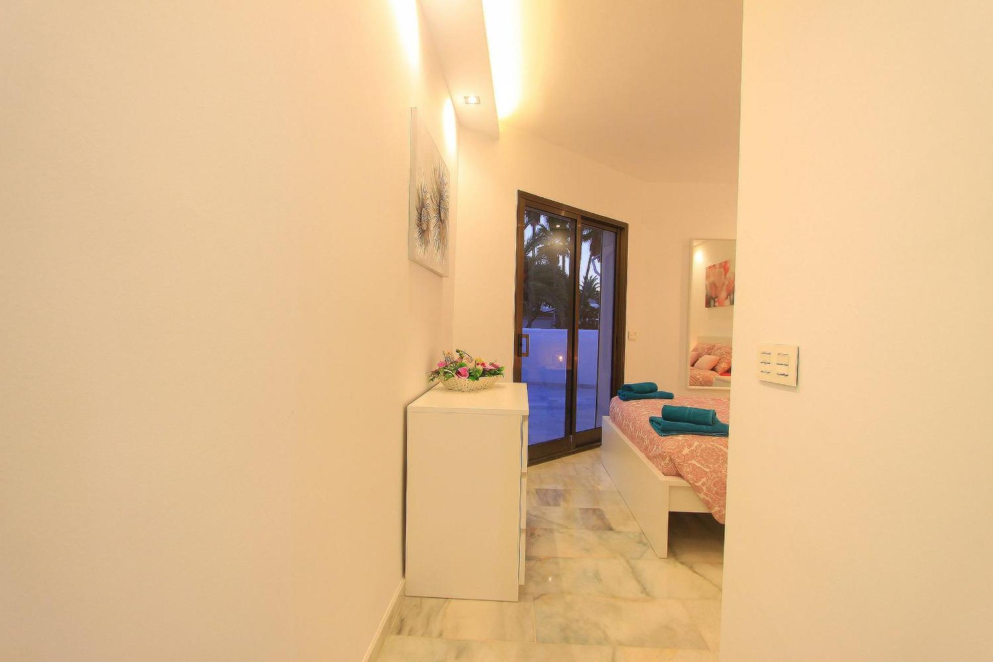 1108 Beachfront 2 Apartments With Roofterrace 80Mtrgt Beach 3 Pools ماربيا المظهر الخارجي الصورة