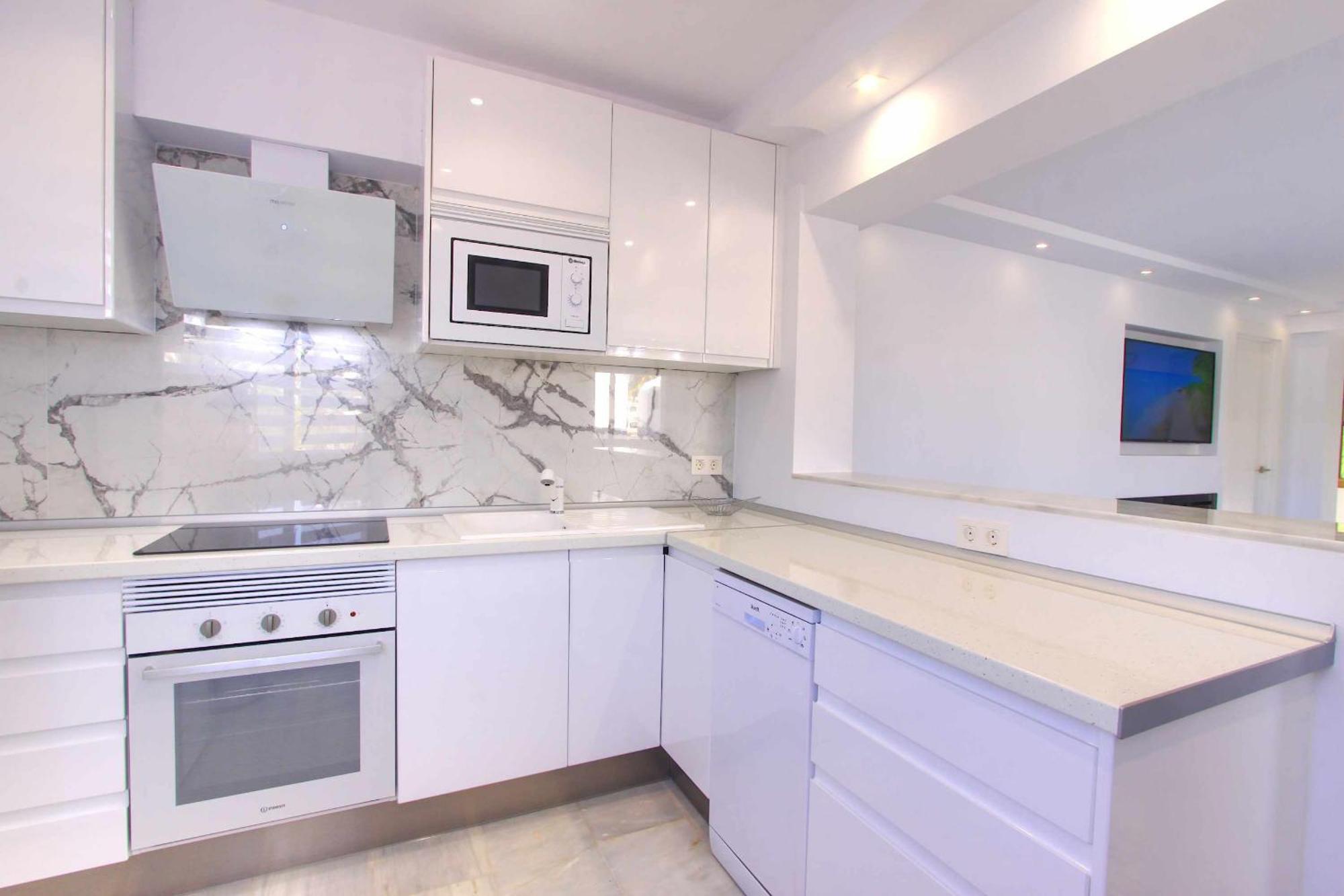 1108 Beachfront 2 Apartments With Roofterrace 80Mtrgt Beach 3 Pools ماربيا المظهر الخارجي الصورة